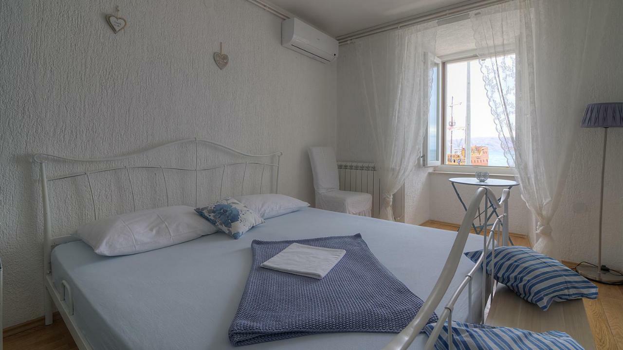 Apartments & Rooms Josephine Senj  Dış mekan fotoğraf
